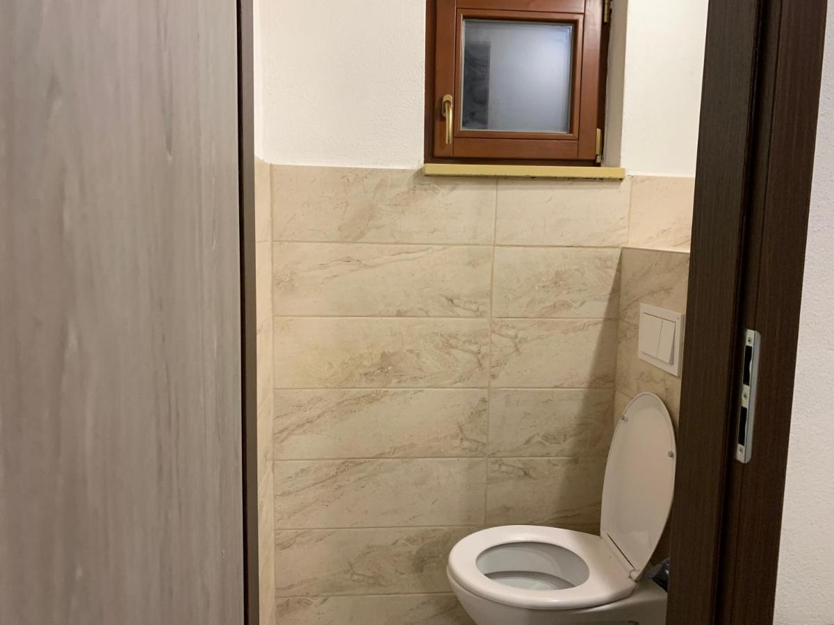 Bystravilla Bagian luar foto